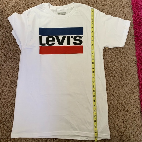 NWT. Levi’s Sportswear Logo Graphic Tee - Picture 3 of 8